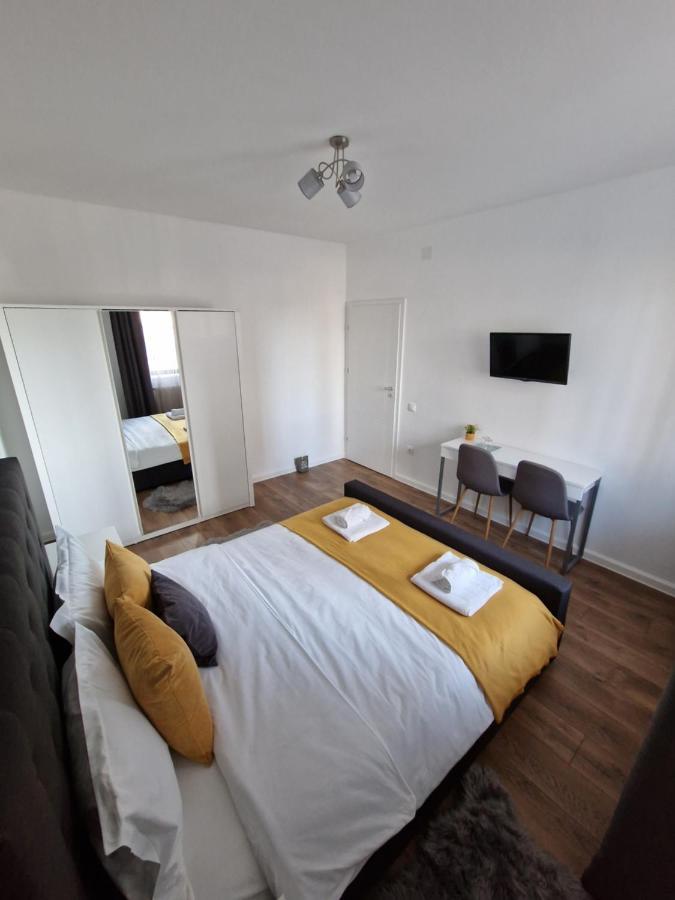 Vic Apartament Drobeta Turnu Severin Esterno foto